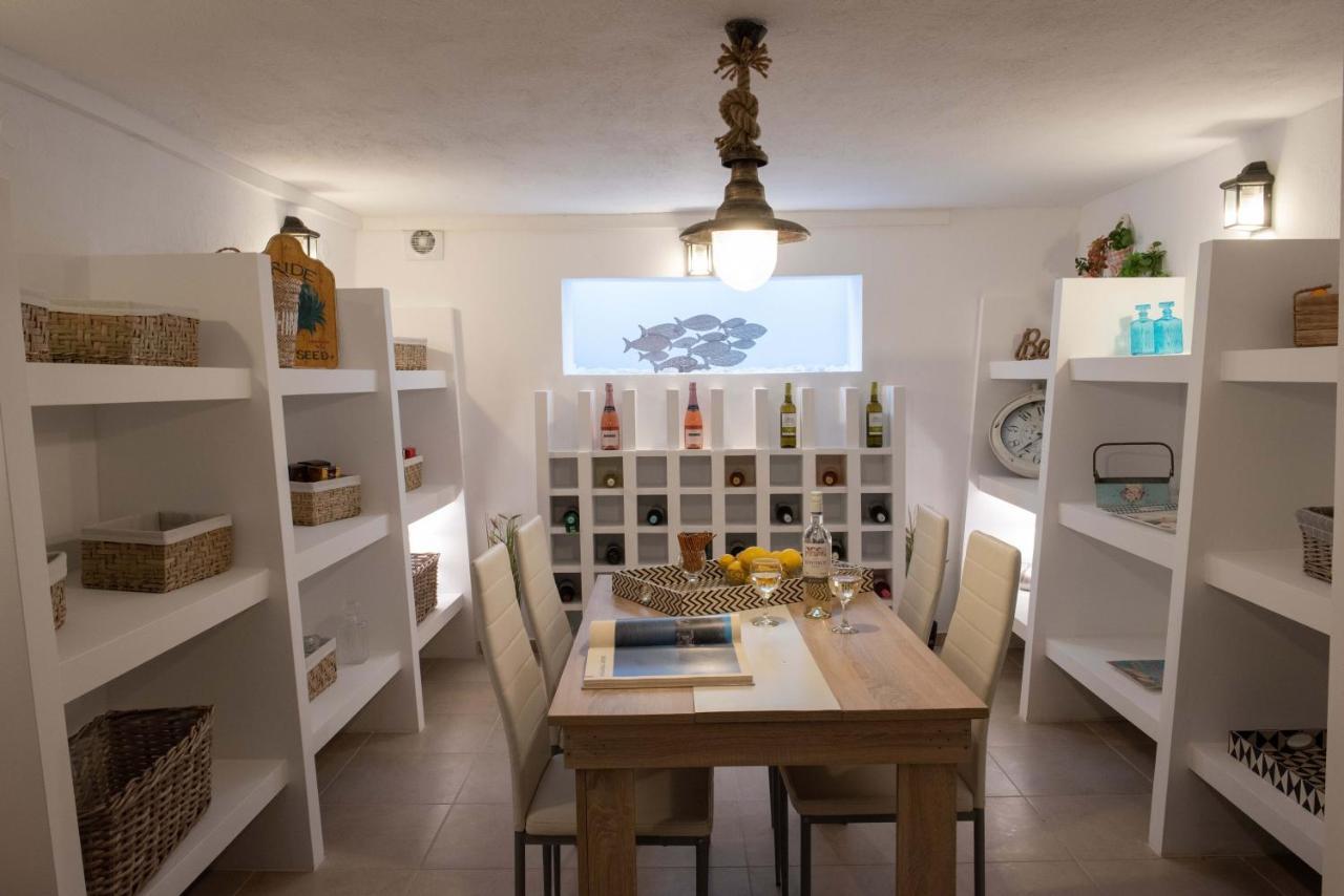 Dandy Villas Nea Roda - Melodic Waves - Private - Pool - Parking - Cellar Экстерьер фото