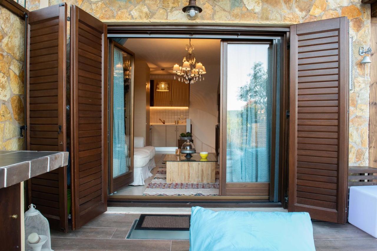Dandy Villas Nea Roda - Melodic Waves - Private - Pool - Parking - Cellar Экстерьер фото